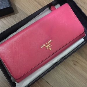 PRADA Wallet
